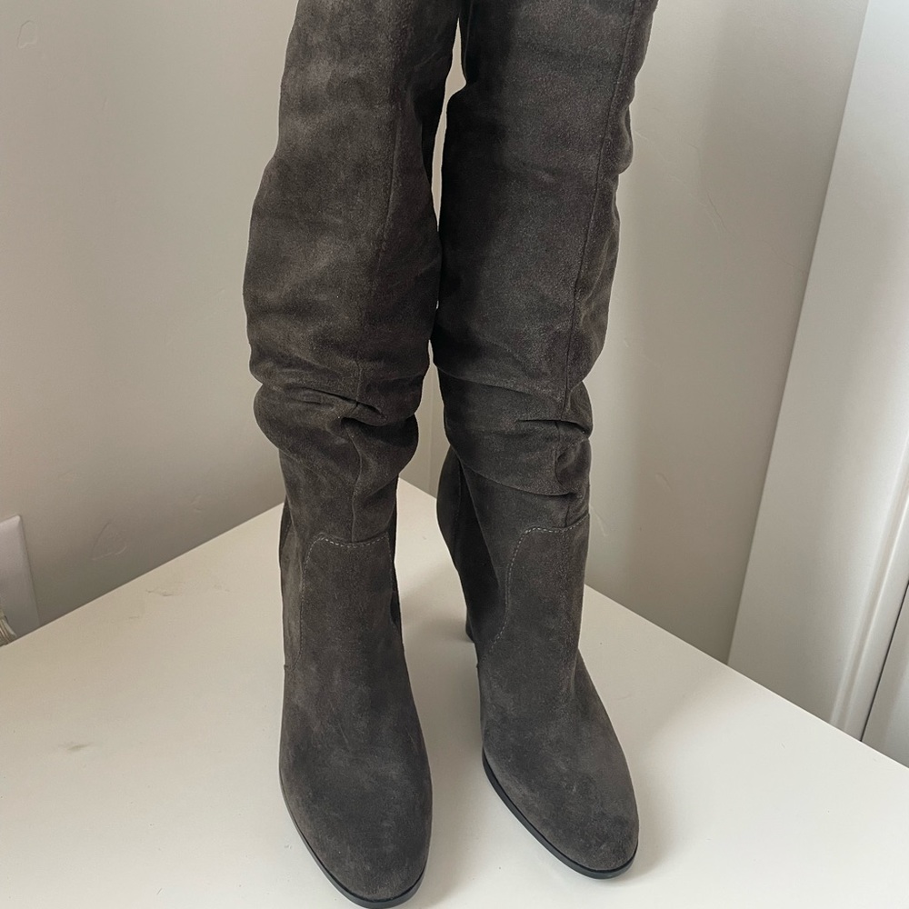 Sofft Suede Leather Belfast Heeled Boots NWOB Size